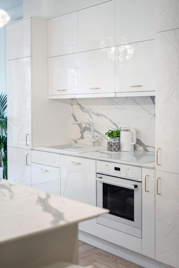Jogailos Residence Peaceful Old Town Luxury 3 Bdr, 2 Bthr, Free Garage, Top-Speed Wifi Vilnius Bagian luar foto