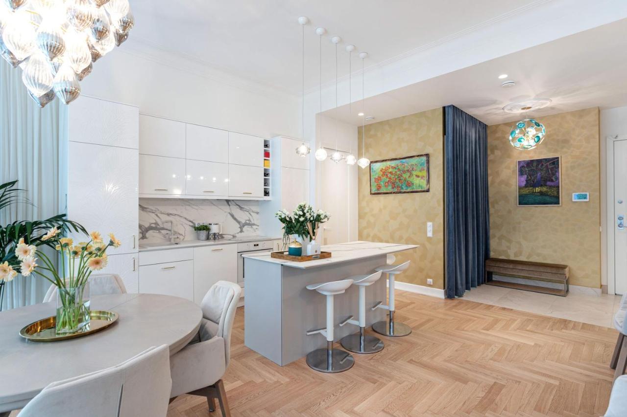 Jogailos Residence Peaceful Old Town Luxury 3 Bdr, 2 Bthr, Free Garage, Top-Speed Wifi Vilnius Bagian luar foto